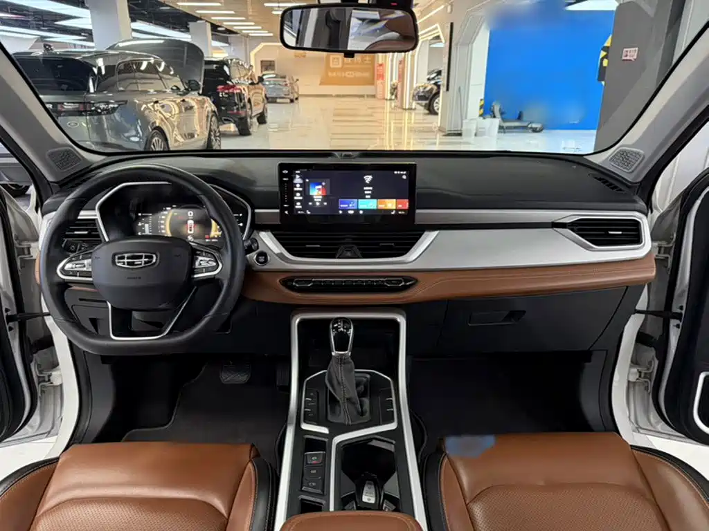 Geely Vision X6 2020 — фото 14