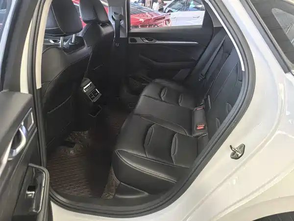 Geely Xingrui 2021