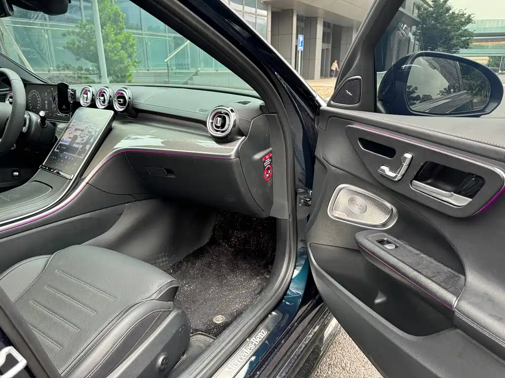 Mercedes-Benz C-Class 2023 — фото 14