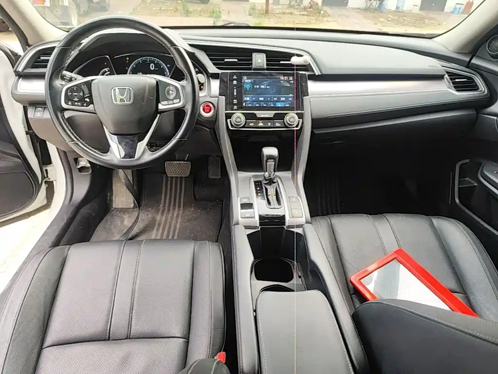Honda Civic 2017 — фото 10