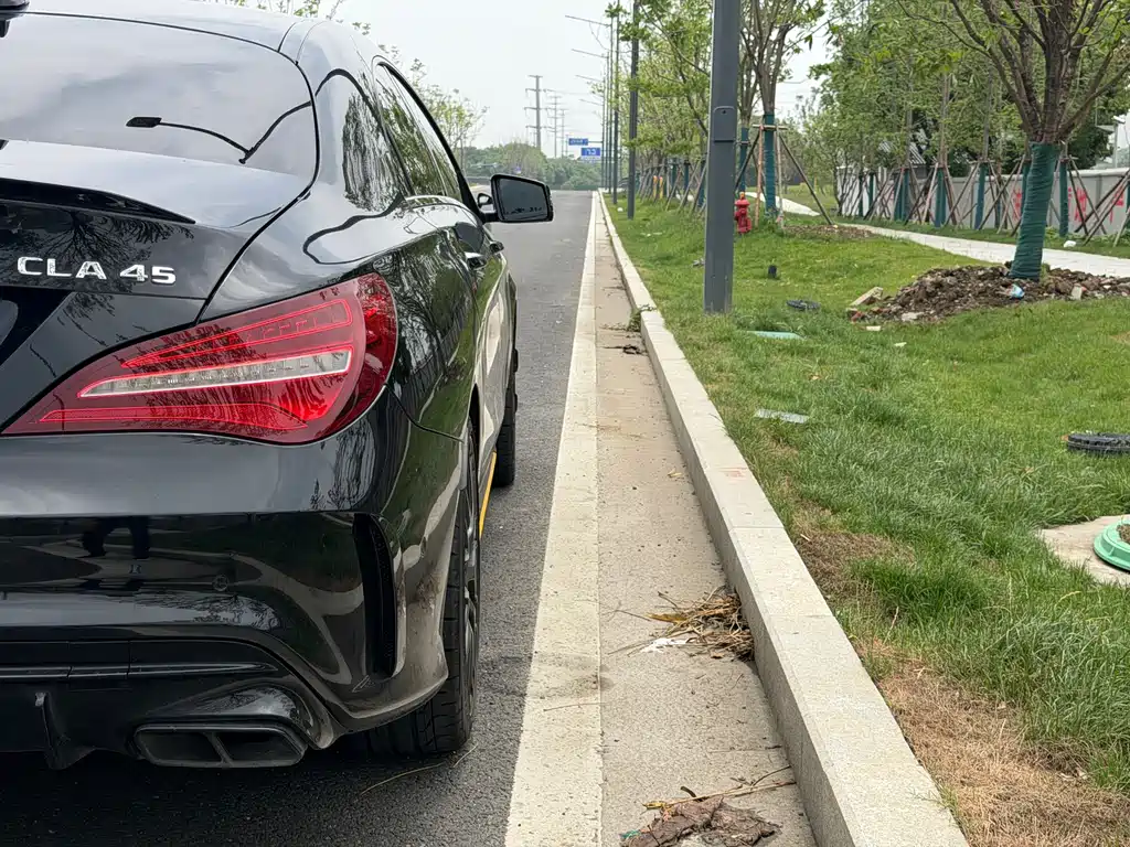 Mercedes-Benz CLA AMG 2017 — фото 12