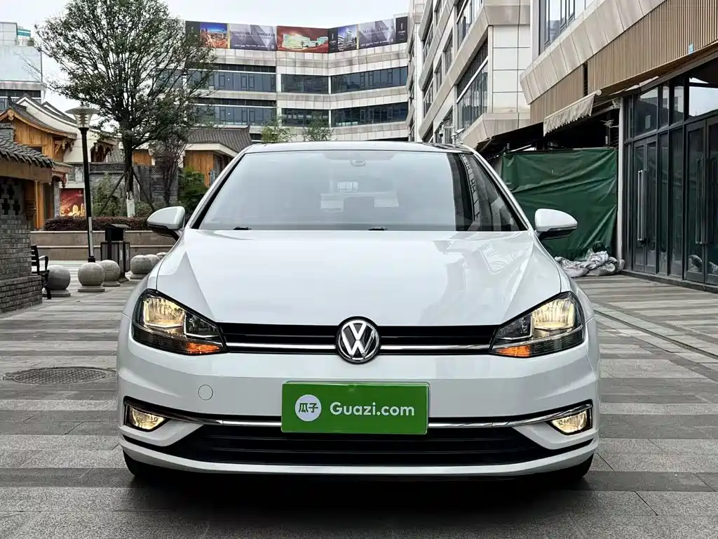 Volkswagen Golf 2020