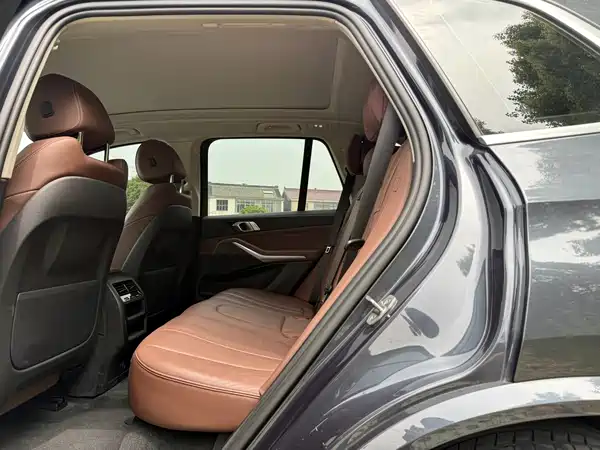 BMW X5 2021
