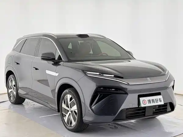 BYD Tang L 2025