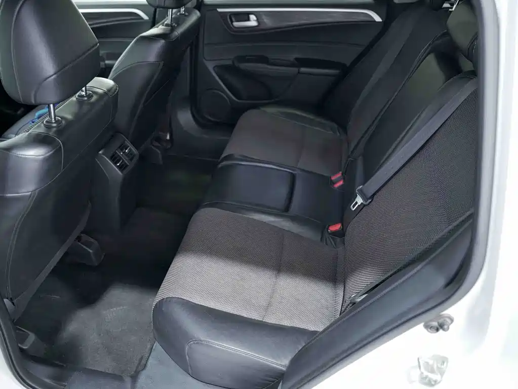 Honda Jade 2018 — фото 14