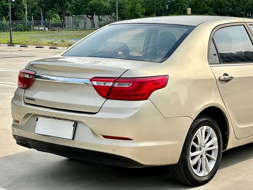 Geely Vision 2021 — фото 9