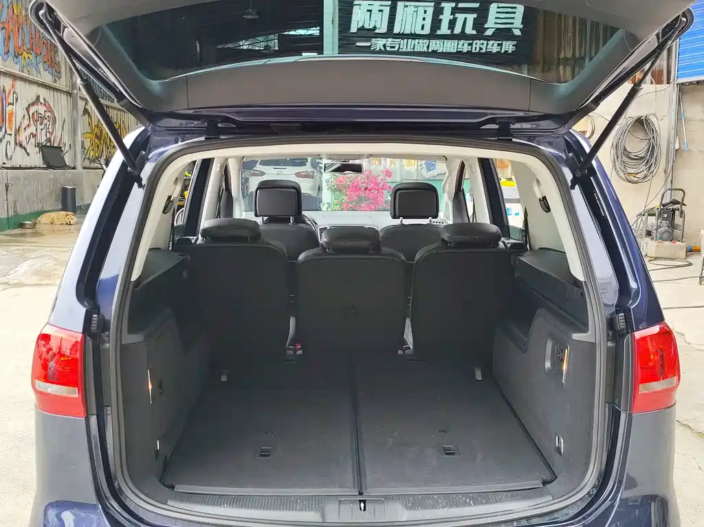 Volkswagen Sharan 2015 — фото 10