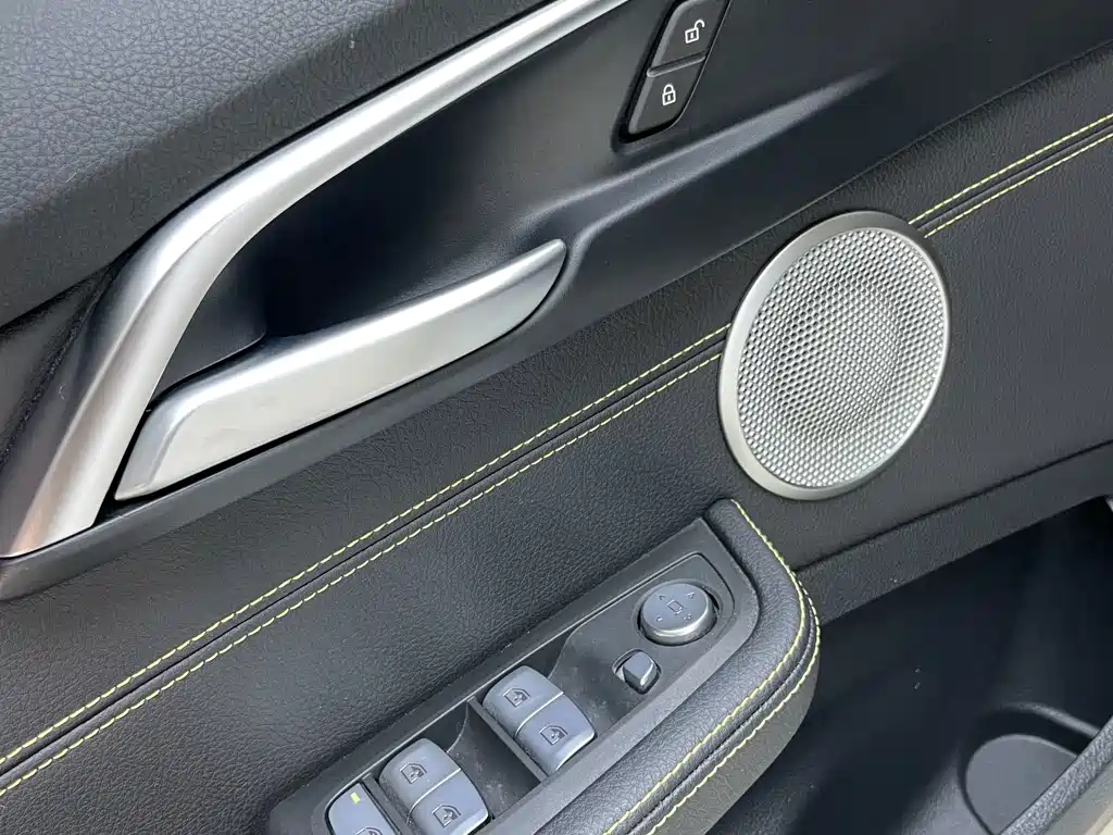 BMW 1 Series 2023 — фото 14