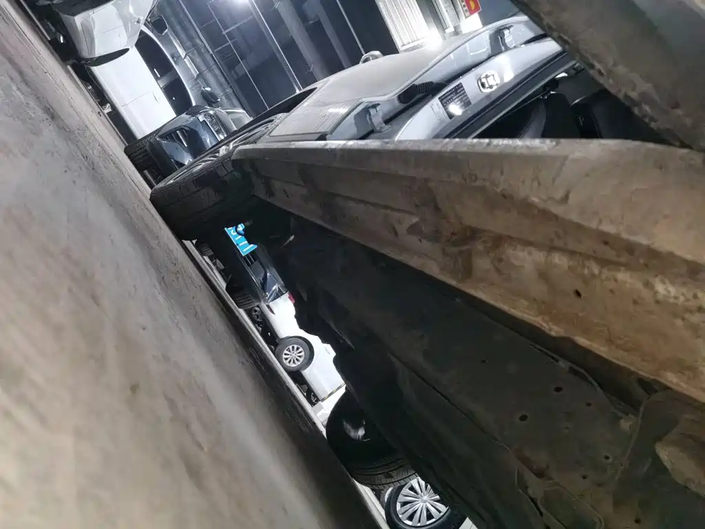 Roewe RX8 2018