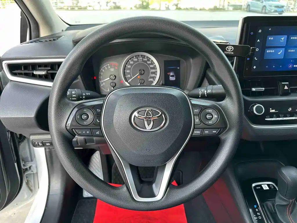 Toyota Corolla 2022 — фото 13