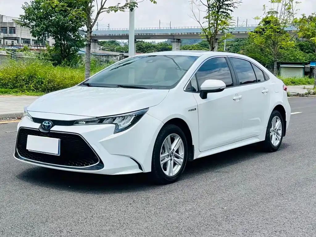 Toyota Levin 2021 — фото 1