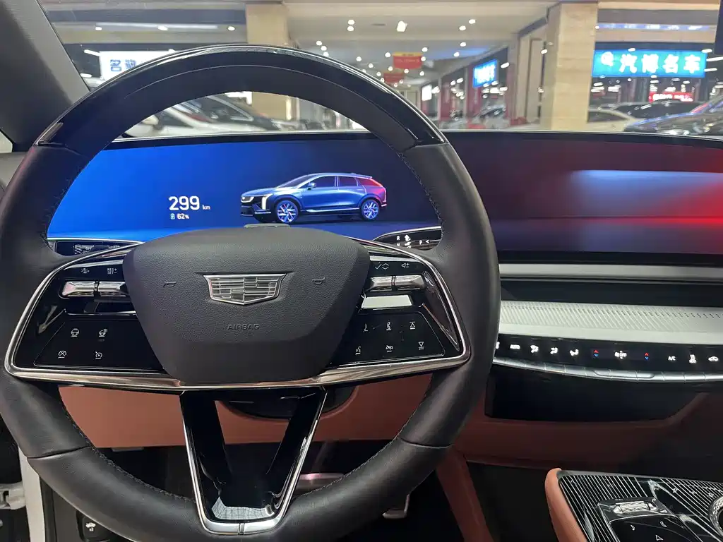 Cadillac IQ 2024 — фото 14