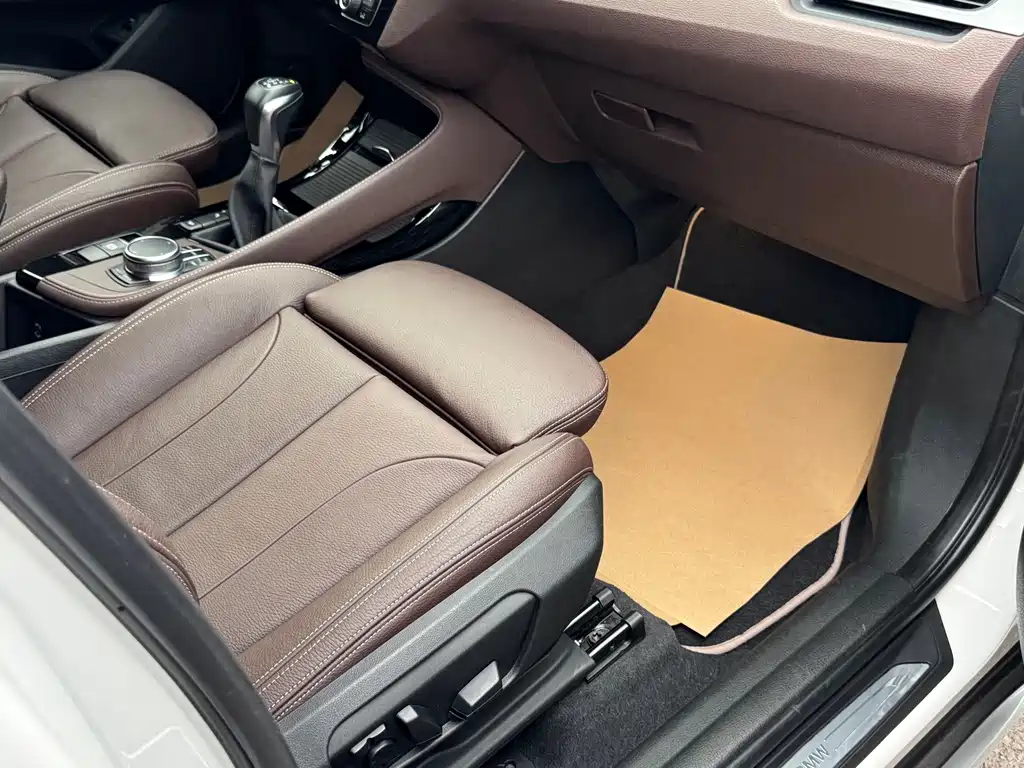 BMW X1 2016 — фото 10