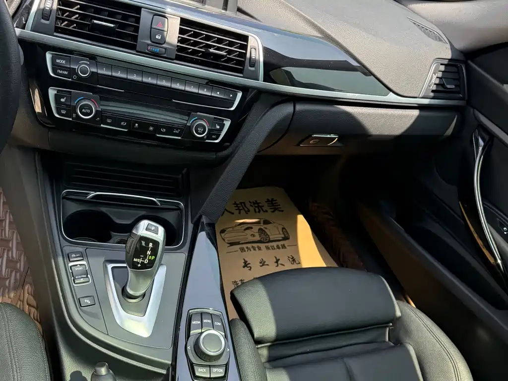 BMW 3 Series GT 2017 — фото 25