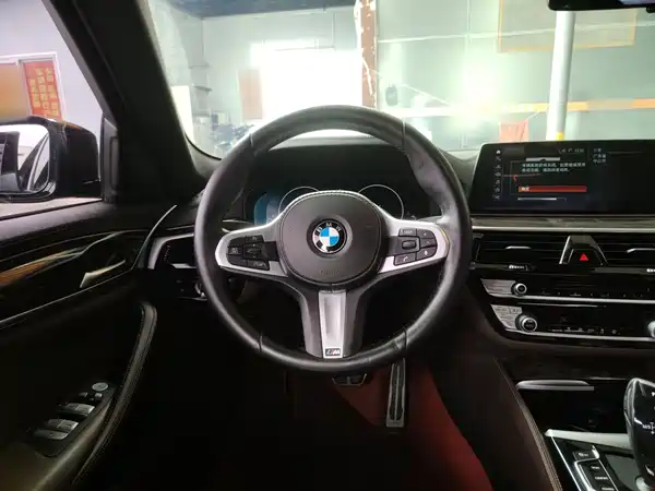 BMW 5 Series 2019