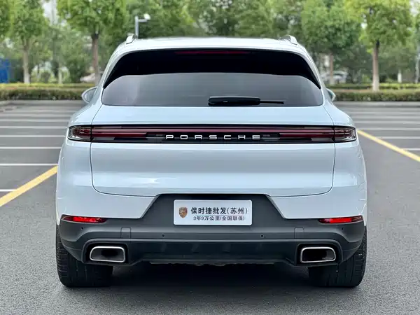 Porsche Cayenne 2025