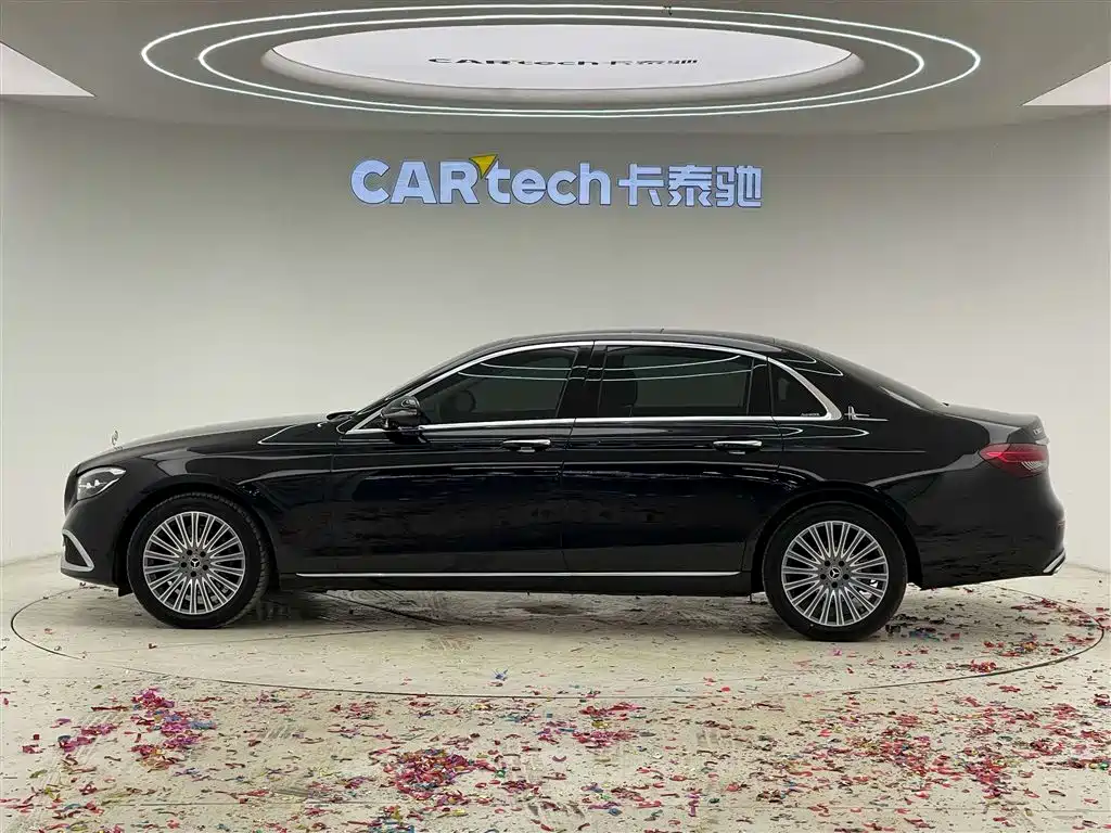 Mercedes-Benz E-Class 2023 — фото 8