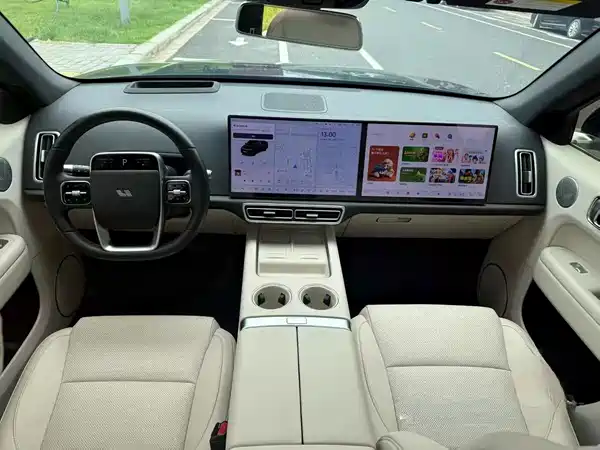 Li Auto L6 2024