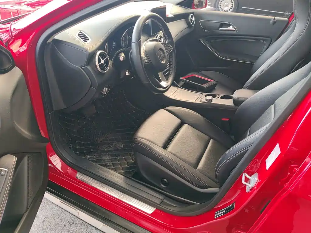Mercedes-Benz GLA 2017 — фото 12