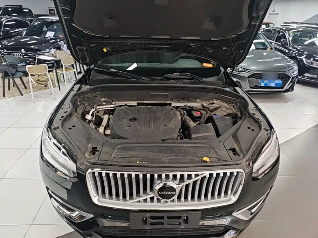 Volvo XC90 2024 — фото 16