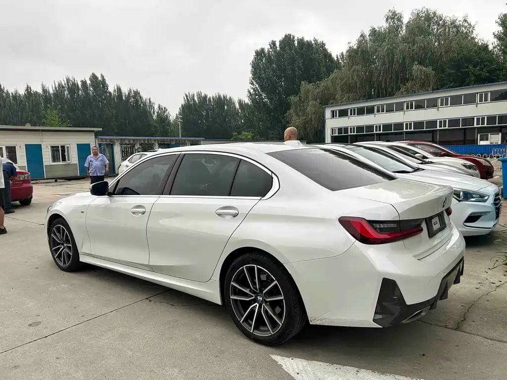 BMW 3 Series 2023
