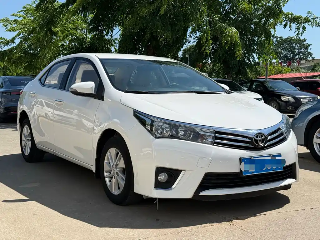 Toyota Corolla 2017 — фото 3