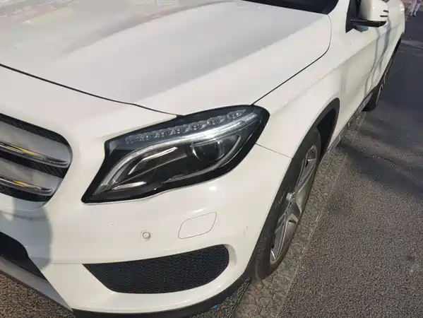 Mercedes-Benz GLA 2015