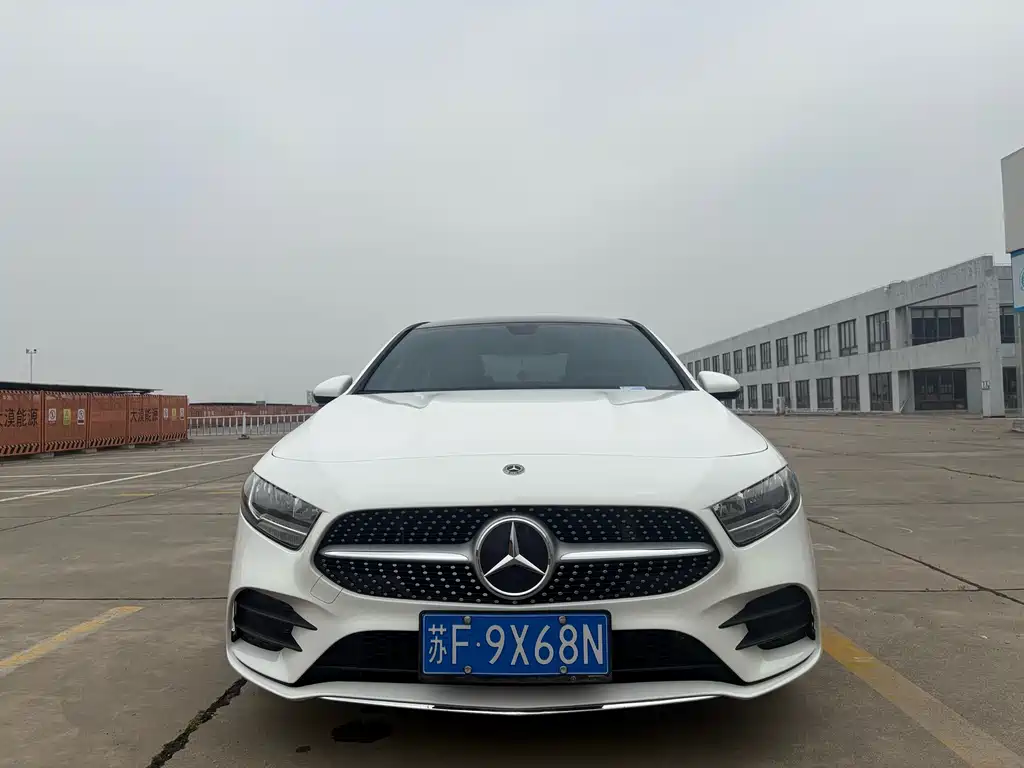 Mercedes-Benz A-Class 2022 — фото 2