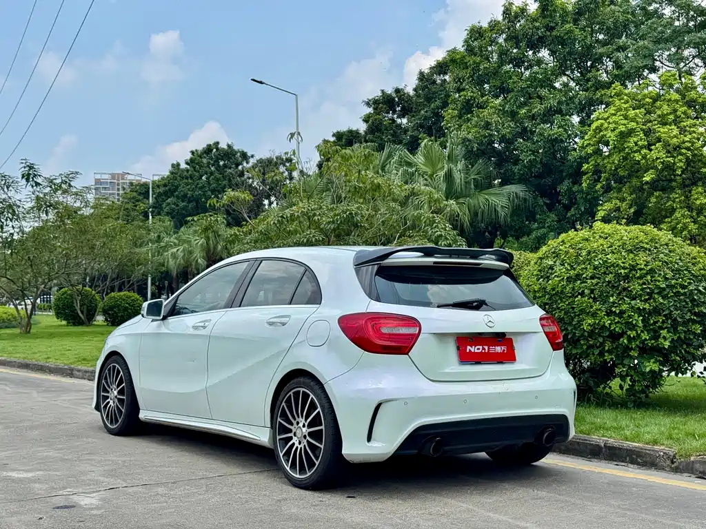Mercedes-Benz A-Class 2015