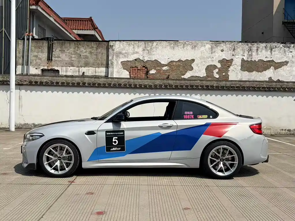 BMW M2 2019 — фото 11