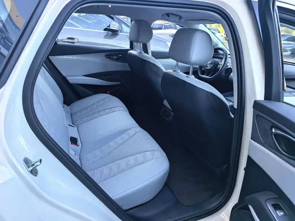 BYD Seal 06 DM-i Travel Edition 2025 — фото 8