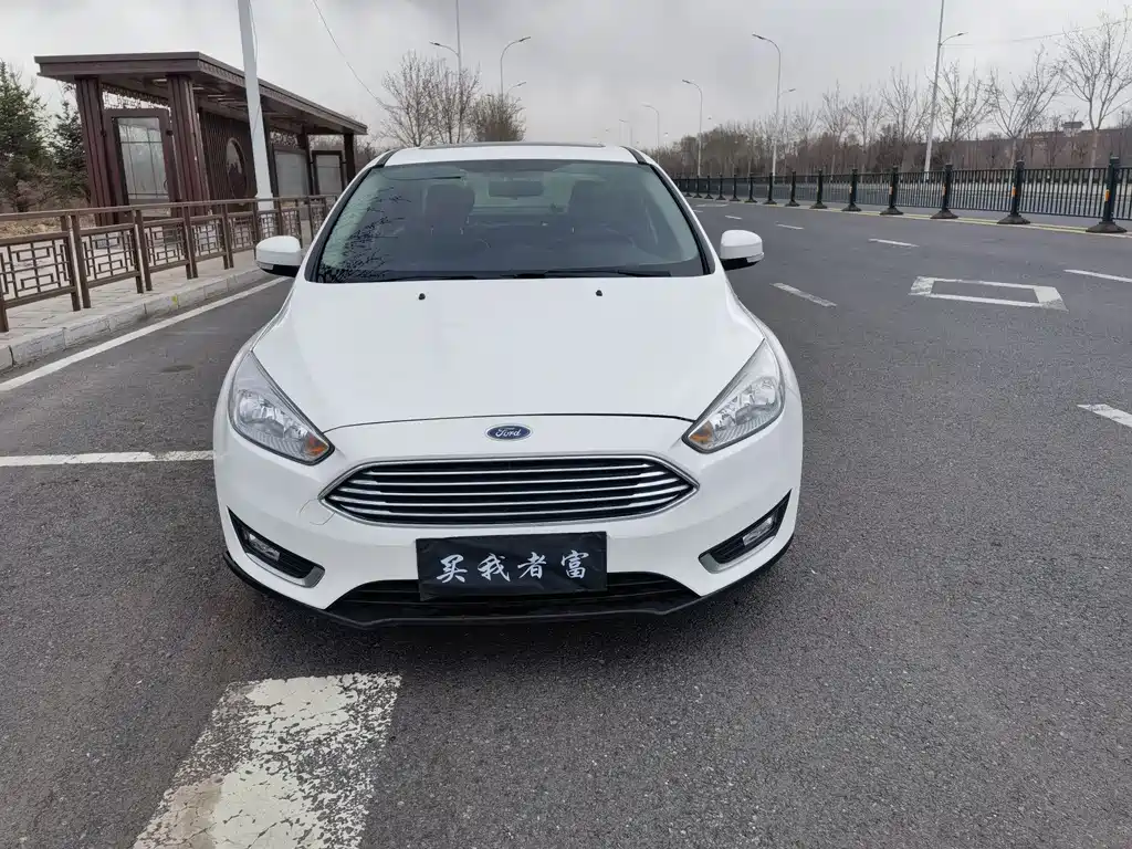 Ford Focus 2015 — фото 2