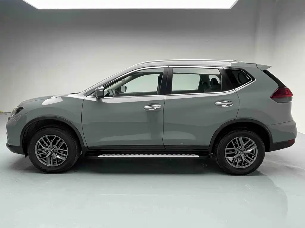 Nissan X-Trail 2025