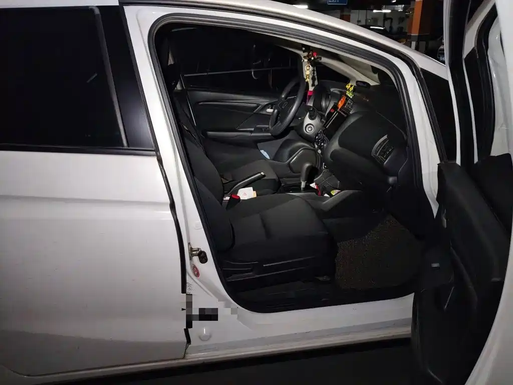 Honda Fit 2015 — фото 22