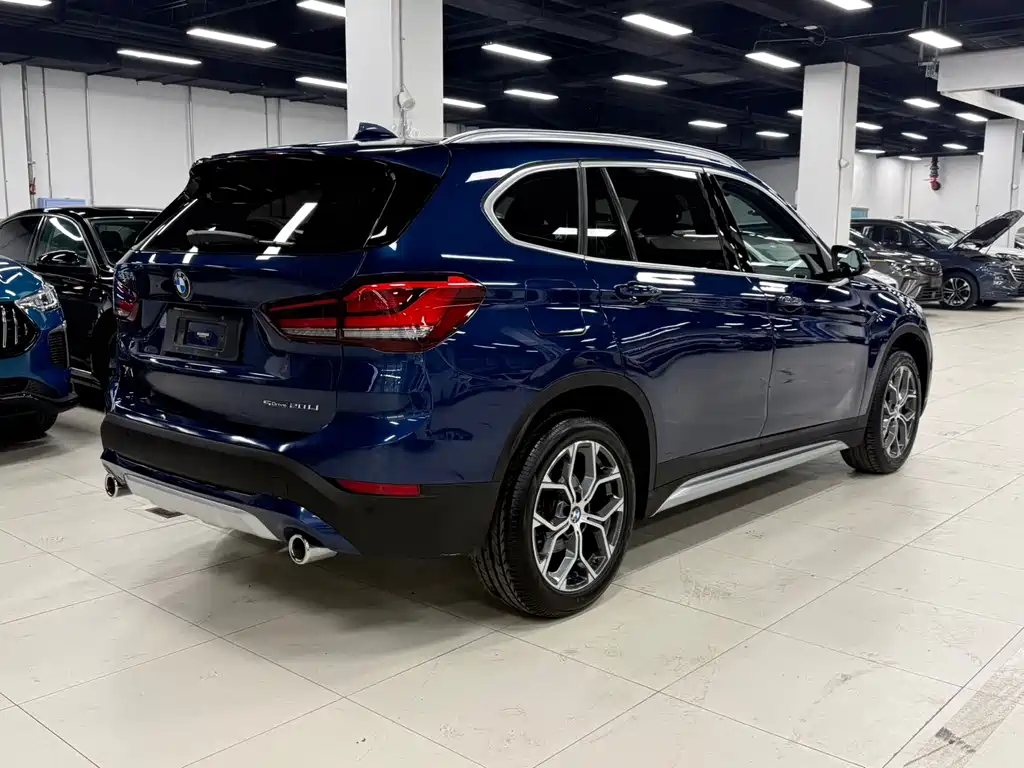 BMW X1 2022 — фото 4
