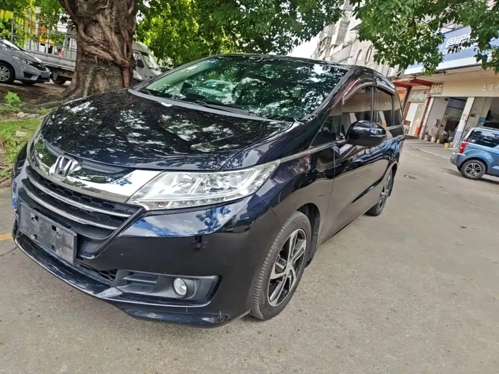 Honda Odyssey 2016 — фото 2