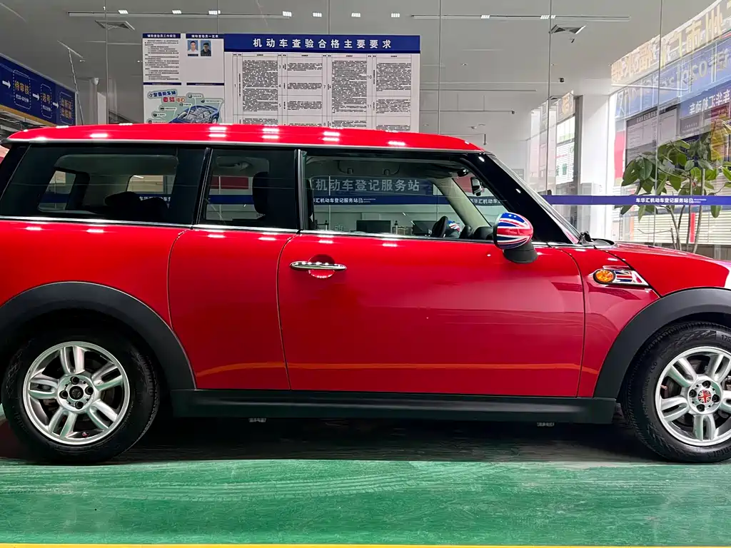 MINI Clubman 2014 — фото 4