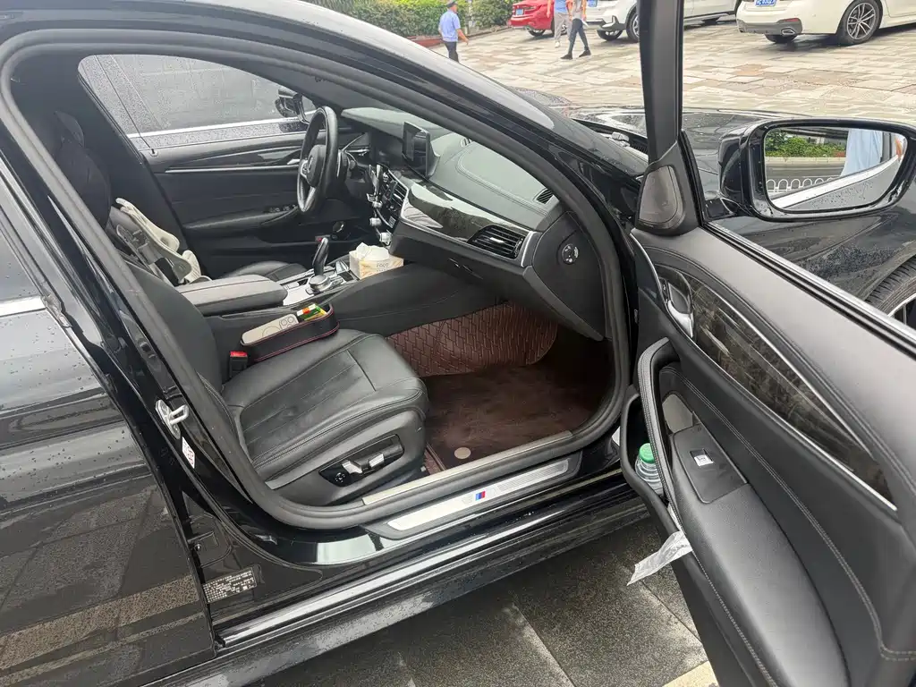 BMW 5 Series 2020