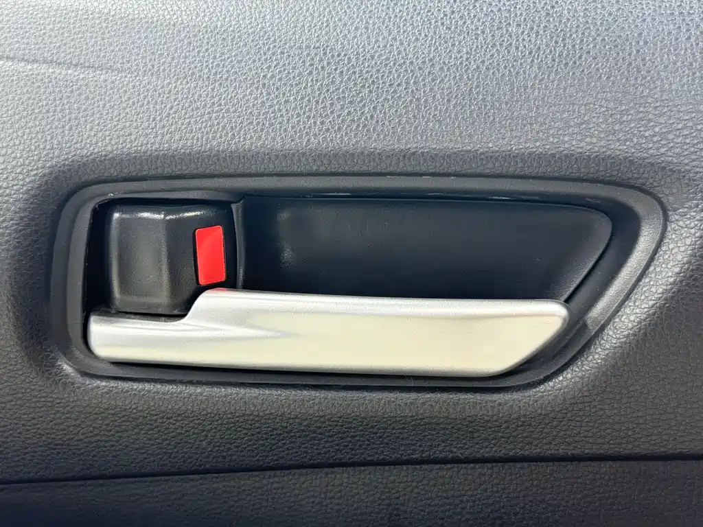 Toyota Corolla 2022 — фото 13