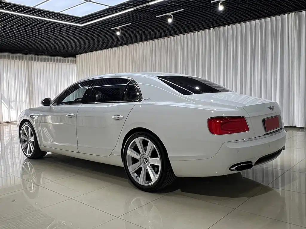 Bentley Flying Spur 2014 — фото 4