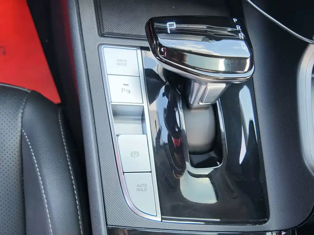 Hyundai Elantra 2022 — фото 10