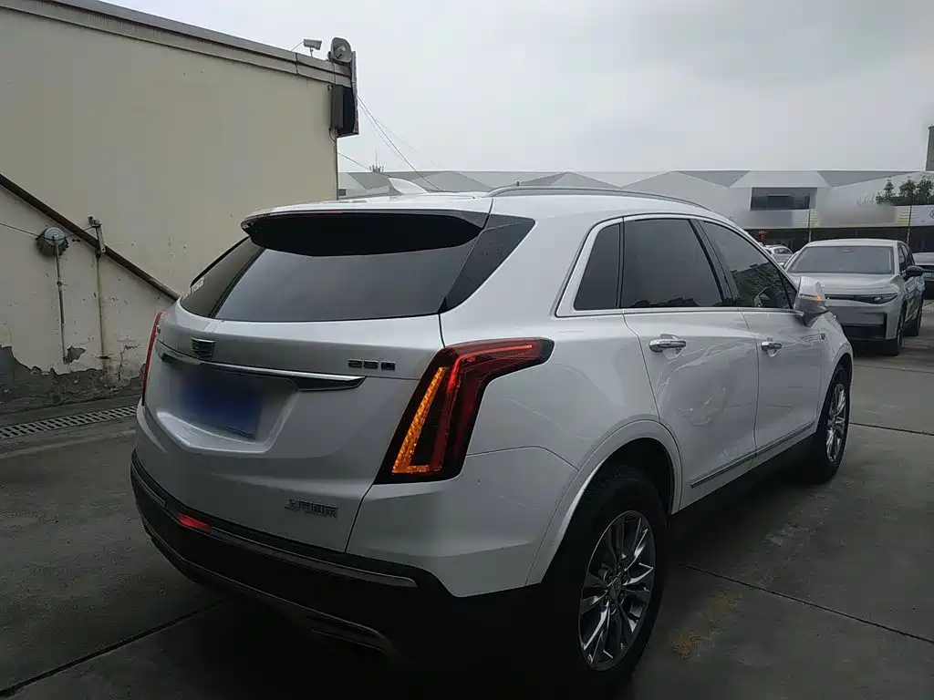 Cadillac XT5 2019 — фото 5