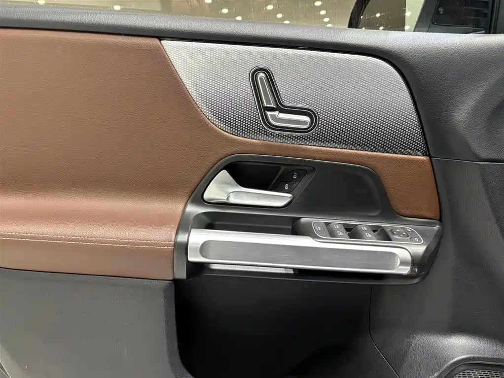 Mercedes-Benz GLB 2022 — фото 10