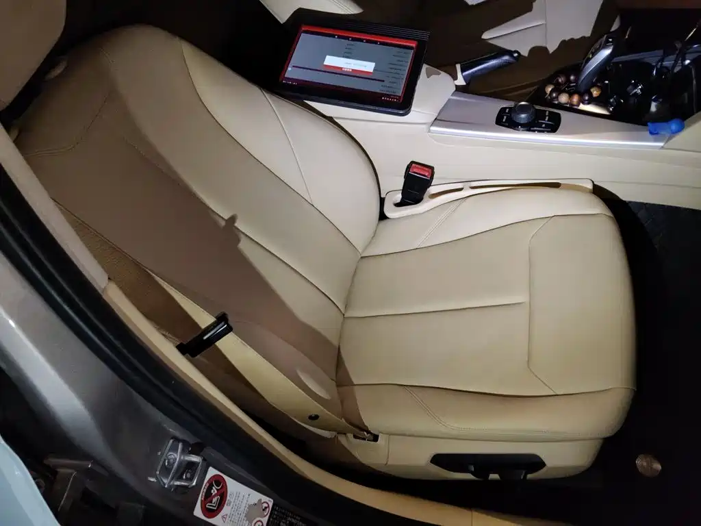 BMW 3 Series 2014 — фото 17