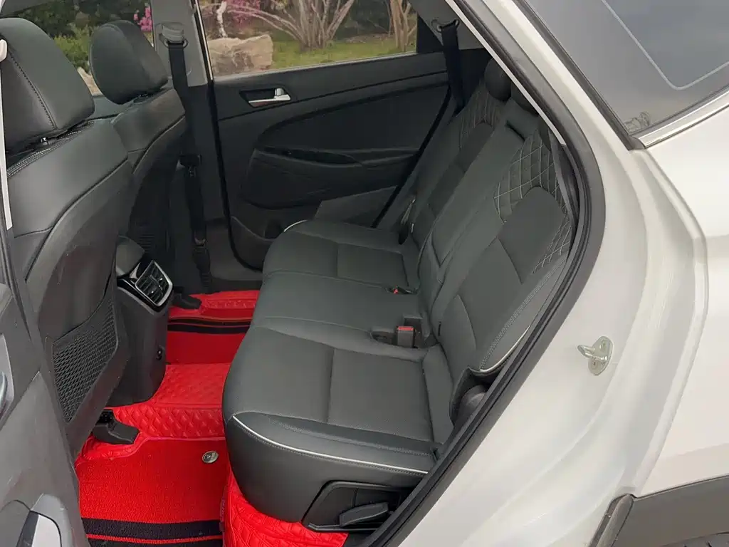Hyundai Tucson 2019 — фото 16
