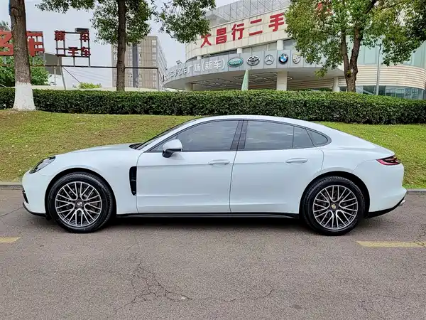 Porsche Panamera 2018