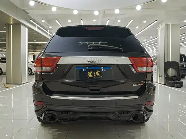 Jeep Grand Cherokee SRT 2012