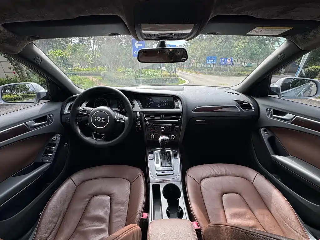 Audi A4L 2016