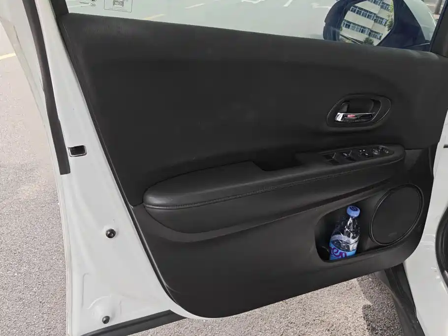 Honda Vezel 2016