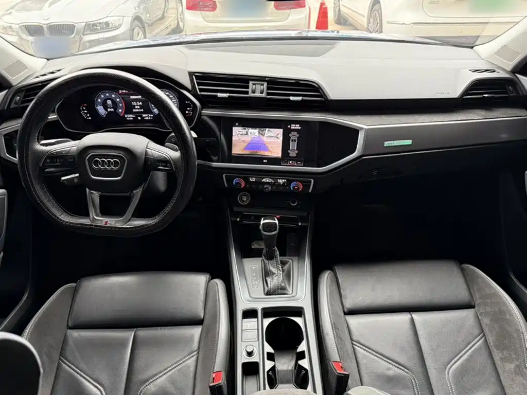 Audi Q3 Sportback 2021 — фото 20